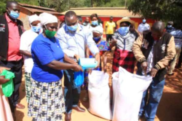 joshua-kivinda-kimilu-foundations-photos-food-distribution-image9